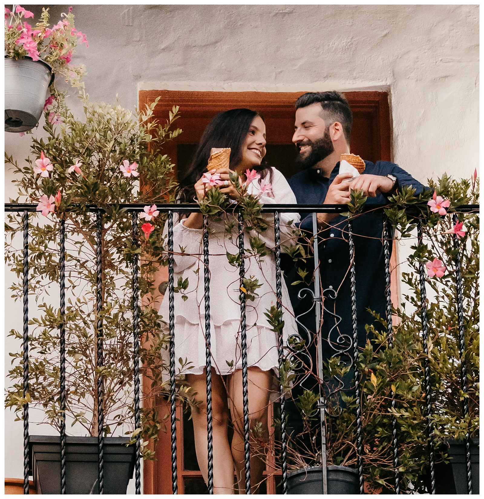 Engagement photos with ice cream