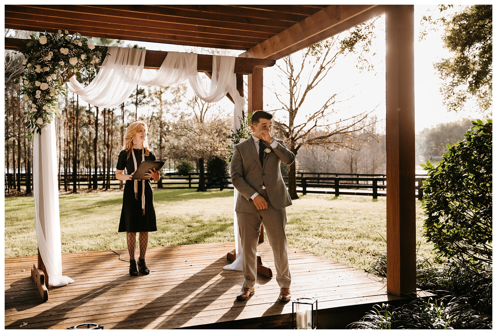 Outdoor wedding ceremony at Club Lake Plantation
